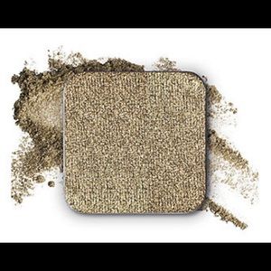 Makeup Geek foiled eyeshadow Illuminaughty